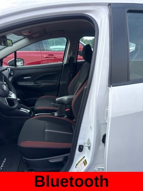 2025 Nissan Versa 1.6 SR