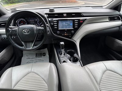2020 Toyota Camry SE