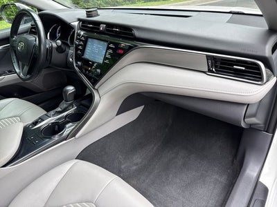 2020 Toyota Camry SE