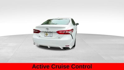 2020 Toyota Camry SE