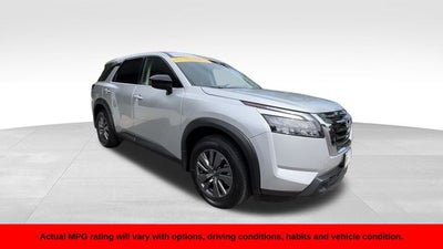 2025 Nissan Pathfinder S
