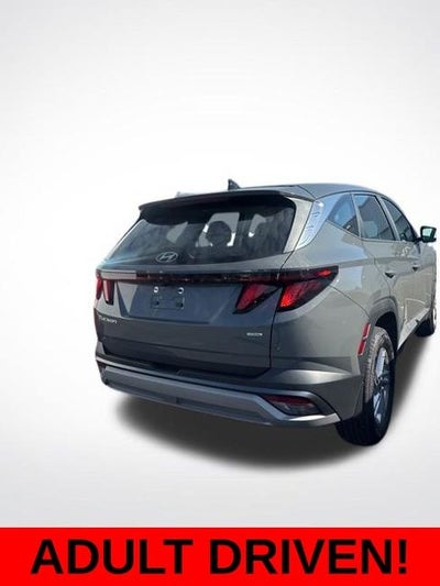 2025 Hyundai Tucson SE