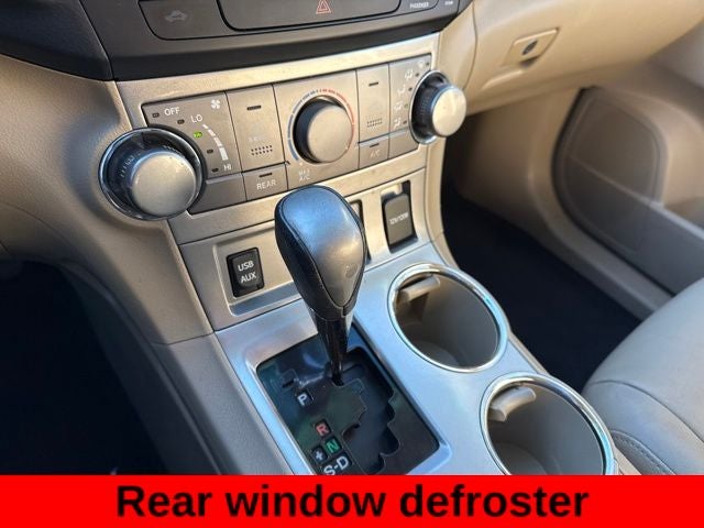 2012 Toyota Highlander SE