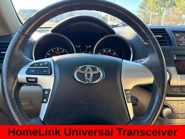 2012 Toyota Highlander SE