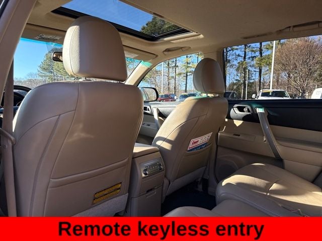 2012 Toyota Highlander SE