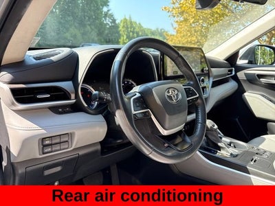 2023 Toyota Highlander Hybrid XLE