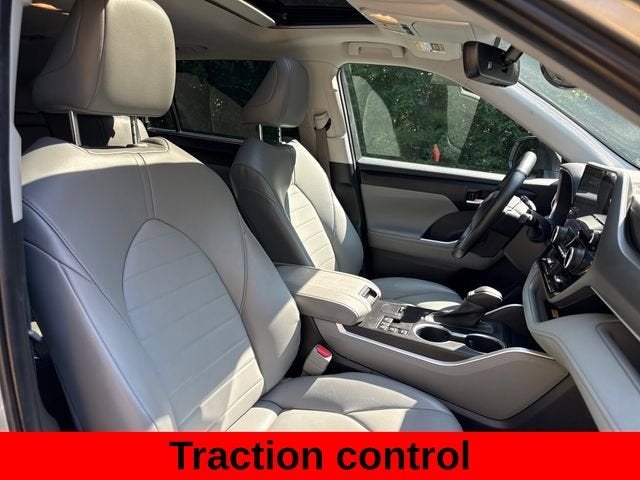 2023 Toyota Highlander Hybrid XLE