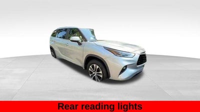 2023 Toyota Highlander Hybrid XLE