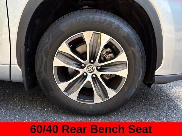 2023 Toyota Highlander Hybrid XLE