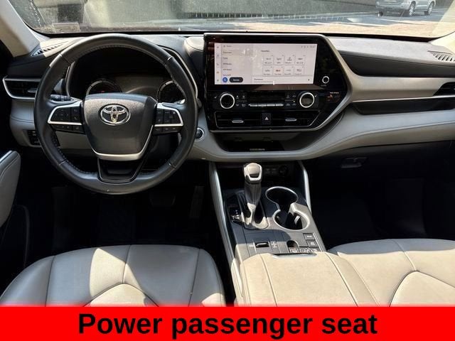 2023 Toyota Highlander Hybrid XLE