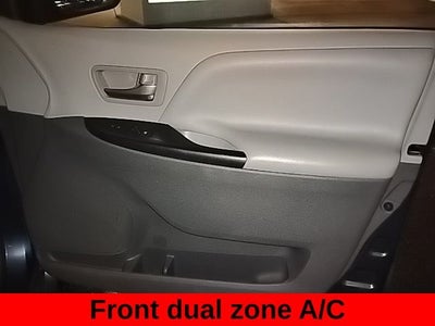 2016 Toyota Sienna LE