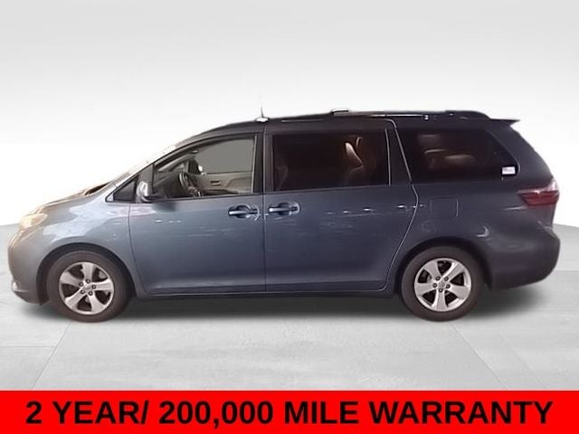 2016 Toyota Sienna LE