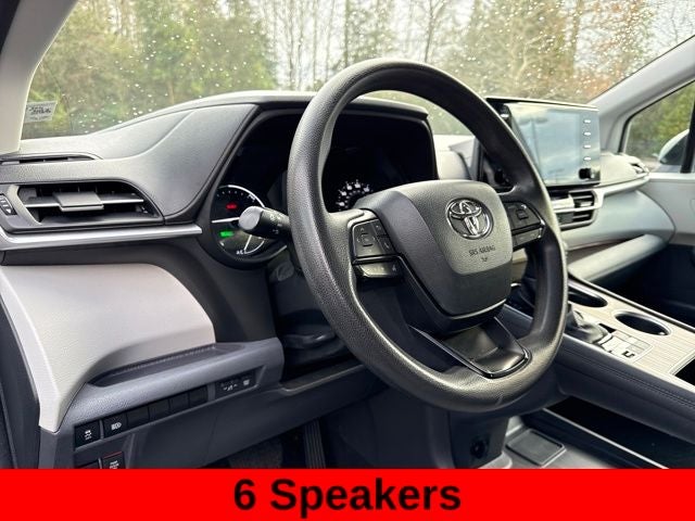 2023 Toyota Sienna LE 8 Passenger