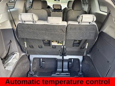 2023 Toyota Sienna LE 8 Passenger
