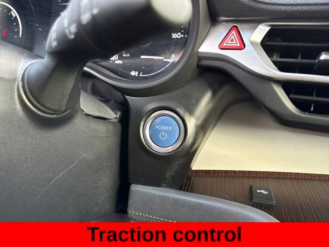 2023 Toyota Sienna LE 8 Passenger