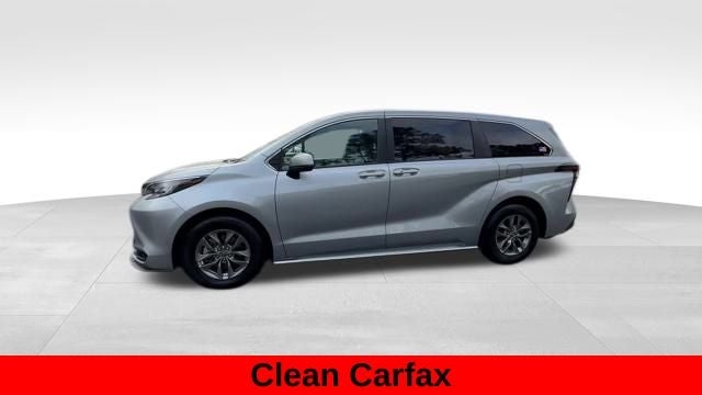 2023 Toyota Sienna LE 8 Passenger