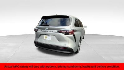 2023 Toyota Sienna LE 8 Passenger