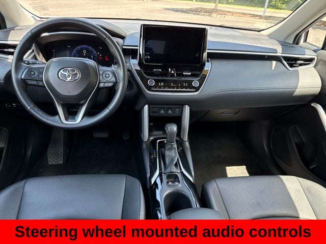 2025 Toyota Corolla Cross XLE