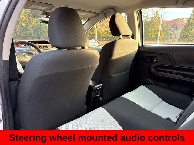 2015 Toyota Prius c Three