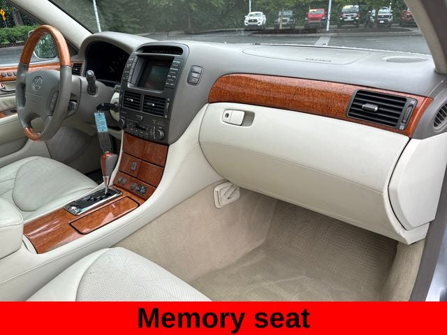 2004 Lexus LS 430