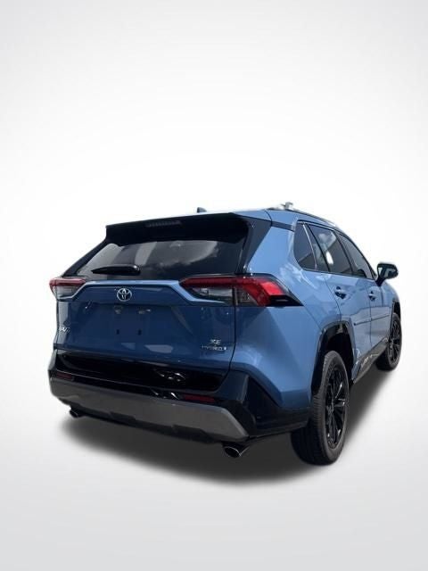 2022 Toyota RAV4 Hybrid SE
