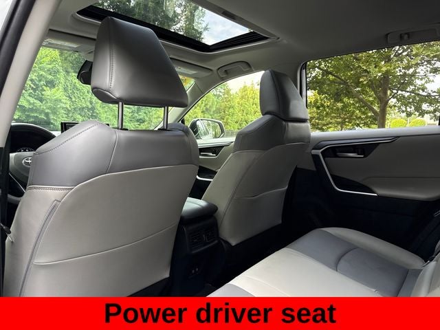 2020 Toyota RAV4 XLE Premium