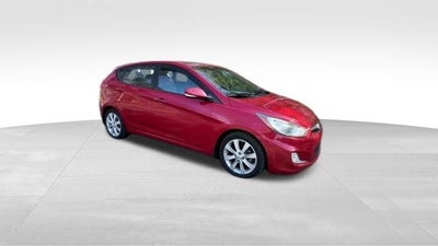 2013 Hyundai Accent SE