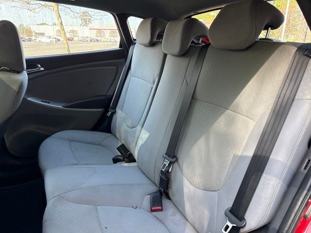 2013 Hyundai Accent SE