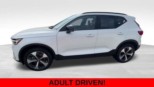 2023 Volvo XC40 Ultimate