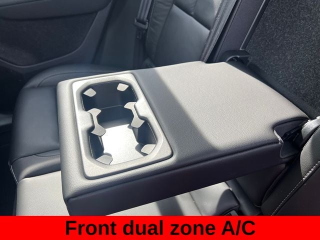 2023 Volvo XC40 Ultimate