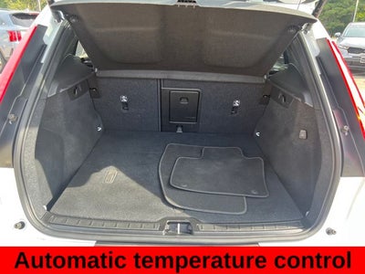 2023 Volvo XC40 Ultimate