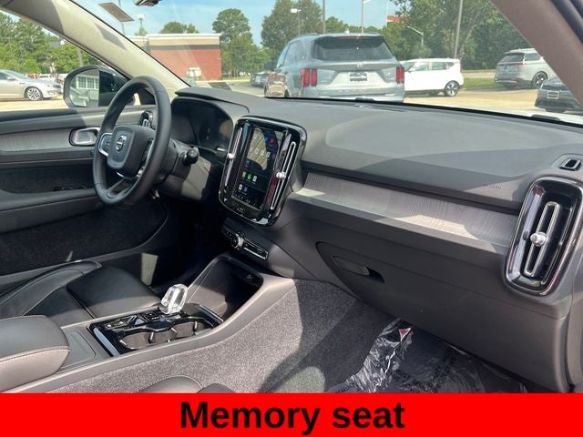 2023 Volvo XC40 Ultimate